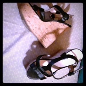 Black cork wedges